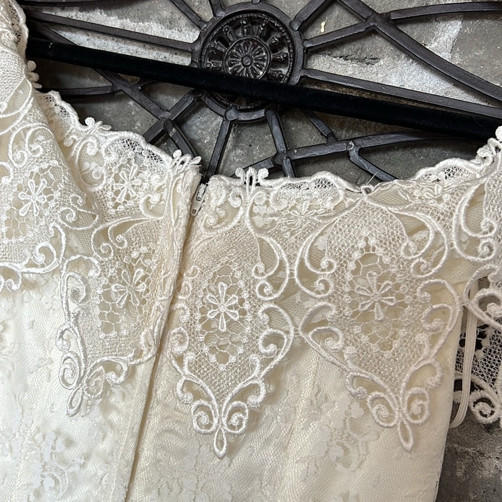 Vintage Jessica McClintock Off the Shoulder Ivory Lace Maxi Wedding Dress Size 8 - Picture 10 of 16
